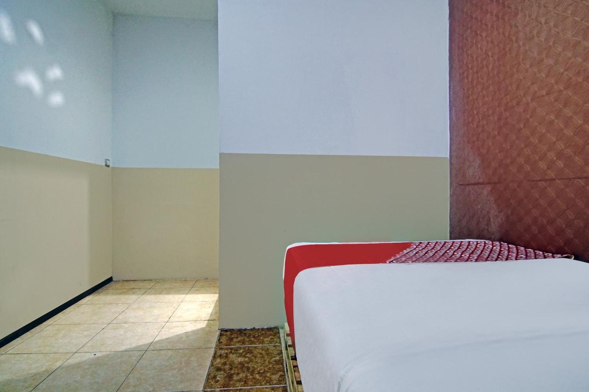 Super Oyo 90358 Poris Residence Syariah Tangerang Luaran gambar
