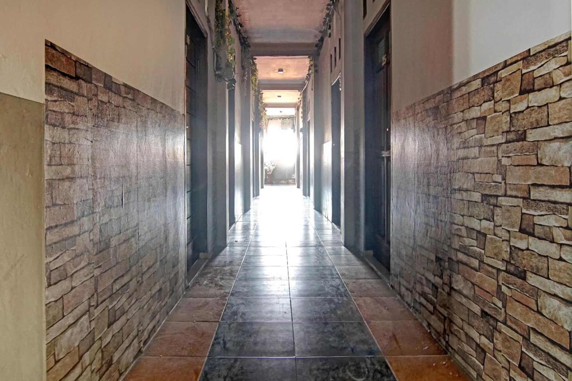 Super Oyo 90358 Poris Residence Syariah Tangerang Luaran gambar